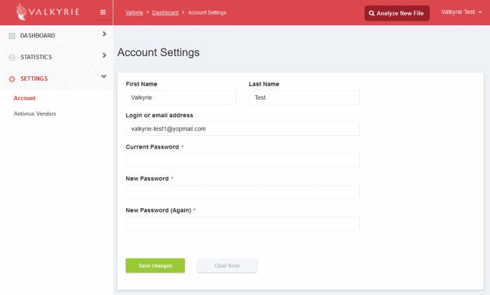 The 'Accounts' screen will open: 2017 Comodo