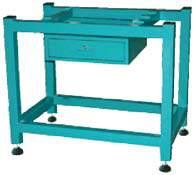 Support with drawers Support for surface plates - table with drawers Like the previous model but with locking drawers 500 x 500 in sheet steel and lock.