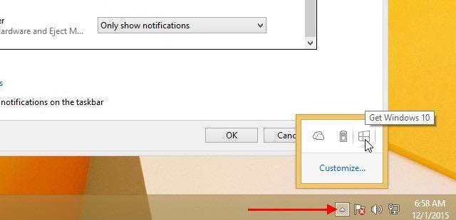 " Next, look for GWX in the icon list and select the Hide icon and notifications option from the dropdown next to it.