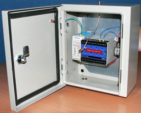 AnalogBridge Analog transmission system Enclosure showing RTU Module and optional Power