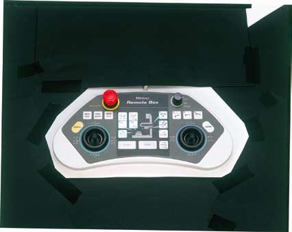 Easy-to-use Remote Box allows the operator to control the measuring unit at hand Easy-to-understand operation buttons identified by each icon marked on the top.