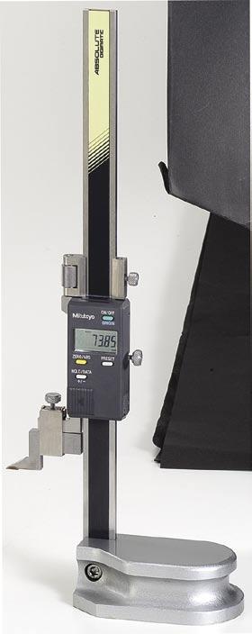 ABSOLUTE Digimatic Height Gage SERIES 570 with ABSOLUTE Linear Encoder Built-in ABSOLUTE linear encoder This encoder eliminates the necessity of setting the reference point at every poweron.