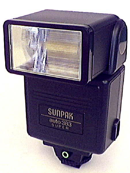 2. The flash lamp for the macro lens Digital SLR s Most digital SLR s are able to reach high ISO exposure ranges which allows to use very low guide number flash lamps.
