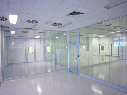 FDA inspectors welcome glass walls because it allows for