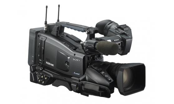 PXW-X320 Three 1/2-inch type Exmor CMOS sensors XDCAM camcorder with 16x zoom HD lens recording Full HD XAVC 100 Mbps, with wireless options Overview Supports multiple SD and HD codecs including XAVC