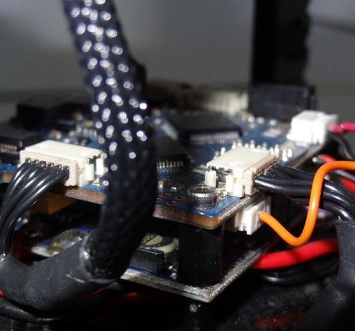 Wiring of the sensors on the AscTec Laser Scanner Mount V2 Connect the compass (Fig.