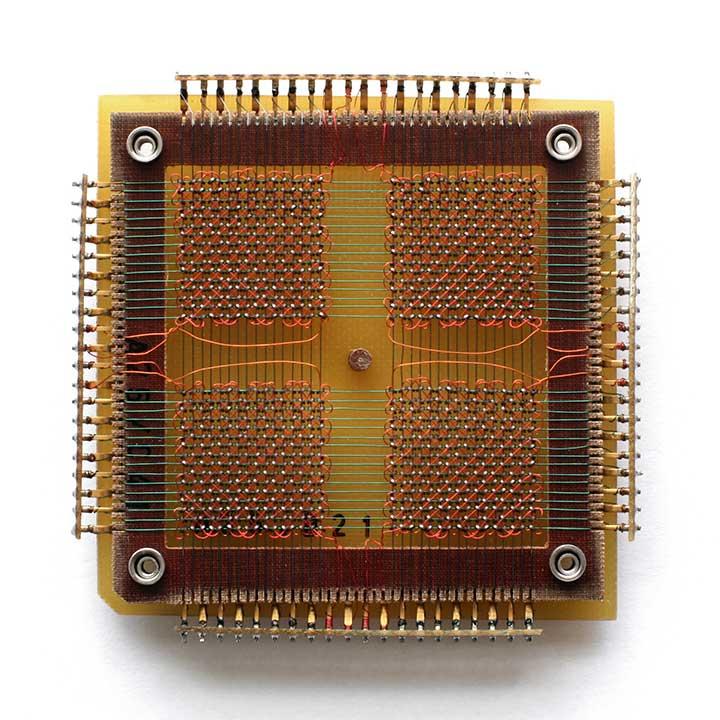 Magnetic-core memory. A penny a bit 5 What memory was like, 1955..1975.