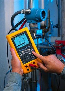 Fluke 744 Documenting Process Calibrator-HART The 744 is a power multifunction documenting calibrator that lets you download procedures, lists, and instructions created with software-or upload data