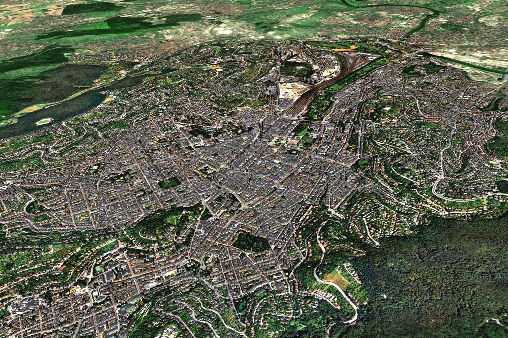 30 Kada Figure 1: 3D real-time visualisation of the Stuttgart city model showing over 36.000 buildings. viewer.
