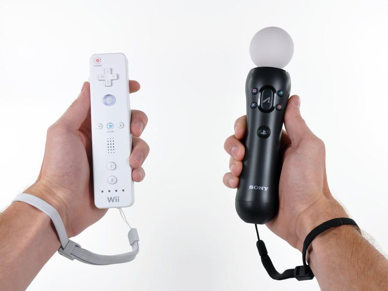 Step 2 A quick side-by-side comparison of the Wii Remote controller and the Sony PlayStation Move motion controller.