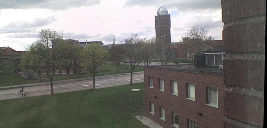 The first set of images was taken using a cell phone camera out through the author s office window. Note that there is a difference in exposure between the two images.