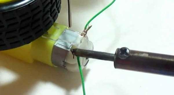 1.4.4. If you have a hot-glue gun, you can drop some glue on the connection to secure it.