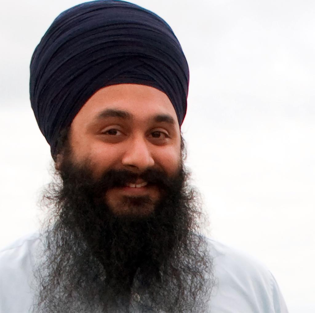 About Manjot Singh MySQL Fanatic Long time user (~16 years) Database and Systems Administrator for a number of years Oracle,