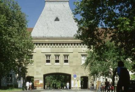 Johannes Gutenberg University Mainz Established in 1477 (15 years before Columbus discovered America) 36,000 students è one of the ten biggest universities in Germany Strong focus on