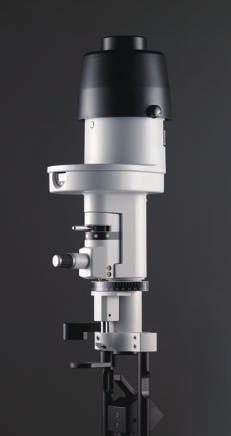 See the difference by looking through the Huvitz Slit Lamp chosen by opinion leaders in the industry: HS-5000 and HS-5500 ILLUMINATION The light source is a 12-volt,