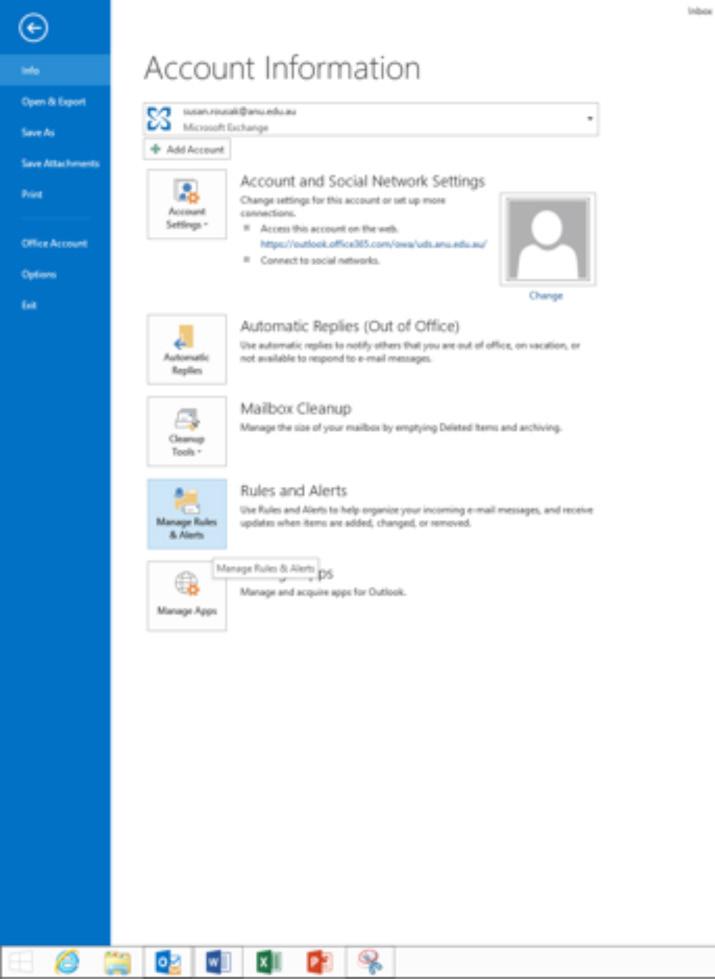 EMAIL Navigating Outlook The ribbon at the top of Outlook 2013 functions the way you are used to from Office 2010.