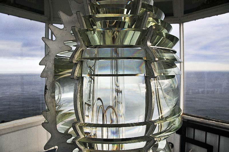 Fresnel lighthouse lens other applications: overhead projectors automobile headlights solar collectors