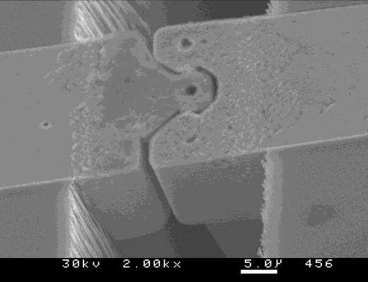QP-Interconnect Structures Edge connection structures called nodules Solid metal, typically 10-200 um