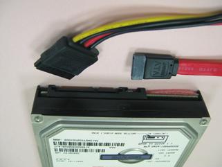 How to Hot Plug a SATA / SATAII HDD: Points of attention, before you process the Hot Plug: Please