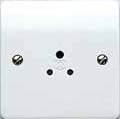 WIRIG DEVICES mkelectric.co.uk Round Pin Socket Outlets Round pin socket outlets comply with BS 546:950. 50V a.c. TERMIAL CAPACITIES A sockets: 7 x mm² 4 x.5mm² x.5mm² x 4mm² 5A sockets: 3 x.