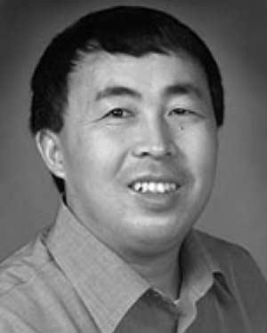 800 IEEE TRANSACTIONS ON INDUSTRIAL INFORMATICS, VOL. 12, NO. 2, APRIL 2016 Xuemin (Sheman) Shen (M 97 SM 02 F 09) eceived the B.Sc. degee fom Dalian Maitime Univesity, Dalian, China, and the M.Sc. and Ph.