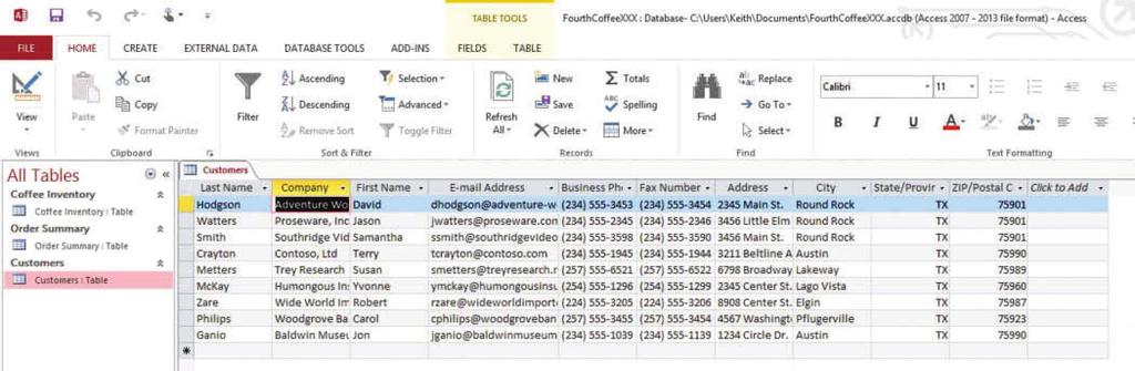 Work with Tables and Database Records 81 Figure 3-26 Hidden Customer ID field 8. Click the More button and select Unhide Fields. The Unhide Columns dialog box should appear as shown in Figure 3-27.