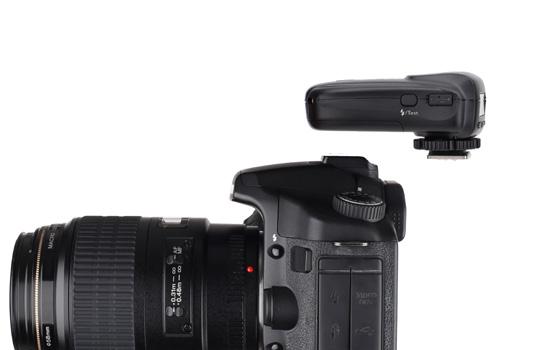 MOUNTING THE TRANSMITTER To wirelessly trigger your flash device using the Vello