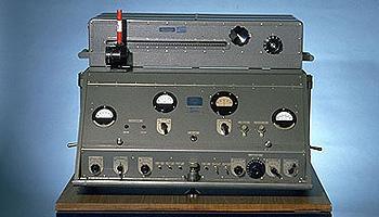Figure 1.1 A circa 1959 AGA Geodimeter 2A showing the front control panel.