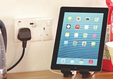 BS 7671:2008 Manufactured to BS 5733 and BS EN 60950 10 year guarantee 821U 822U 921U 922U 13A Socket with 2x USB Charger Outlets Modern gadgets demand high power to charge.