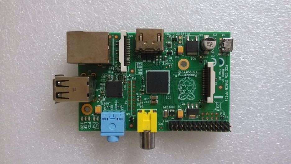 Raspberry Pi 1 Model B Broadcom BCM2835 SoC, 700MHz, 32-bit 512Mb RAM SD card (max 32Gb) 100M