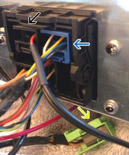 5. Connect the 12-way blue sub-plug (from step 5) to Quadlock plug on adapter harness (To Radio in Fig.