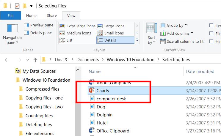 WINDOWS 10 FOUNDATION FOR BUSINESS USERS PAGE 91 Click on another file, such as Charts. The second file will be selected and the first file de-selected, as illustrated.