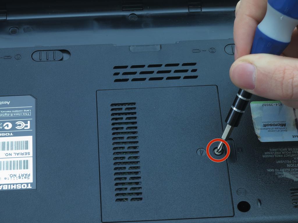 Step 7 RAM Use a Phillips #1 screwdriver to turn the screw on