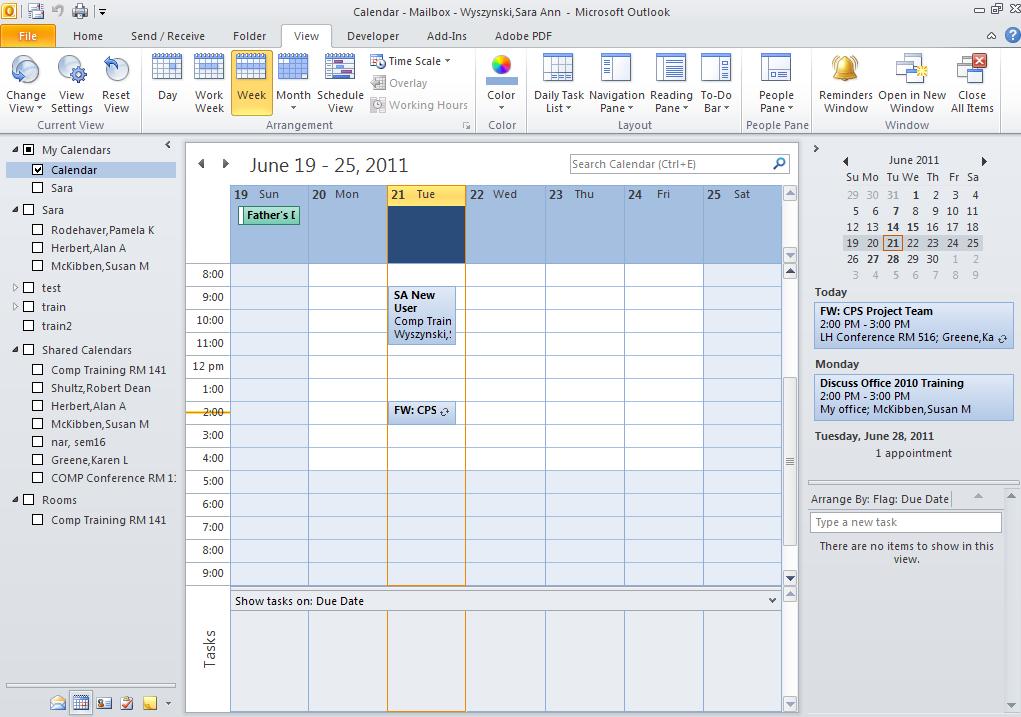 When Outlook 2010 Calendar is opened, this is the window that