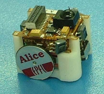 ALICE -ROBOT Alice As cheap and small as possible 2 SWATCH motors