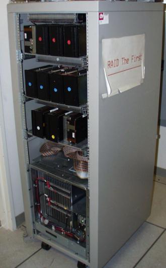 CS61C L28 Networks & Disks (27) Replace Small Number of Large Disks with Large Number of Small Disks! (1988 Disks) Capacity Volume Power Data Rate I/O Rate MTTF Cost IBM 3390K 20 GBytes 97 cu. ft.