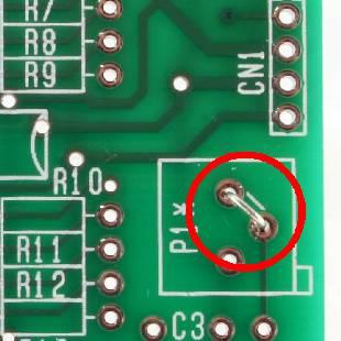 Control the resistor values with a digital multimeter. Bend the leads at 0.4 with a lead forming tool. 4. Integrated Circuits Insert U1, U2, U3 and U4 and solder.