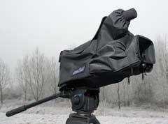 Video (professional cameras) wetsuits Windproof and waterproof cover for camcorders made of flexible, soft material, complete with vinyl windows.