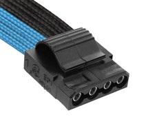 Depending on the cable, connect up to four cable combs at a distance of approx. every 10 to 15 centimeters on the bundled cables of the respective connector.