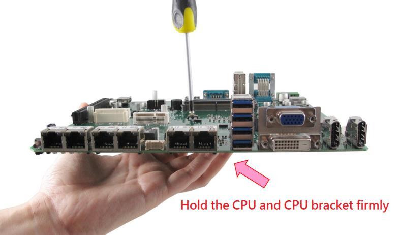 Get the CPU retaining bracket from the accessory box and place it on the top of CPU. On Nuvo-5000 Rev.