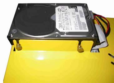 Installing The Hard Disc Drive (HDD) Hard Disc Drives are extremely sensitive to static and physical shock. Keep the drive protected from accidental falls and unnecessary handling. Fig.