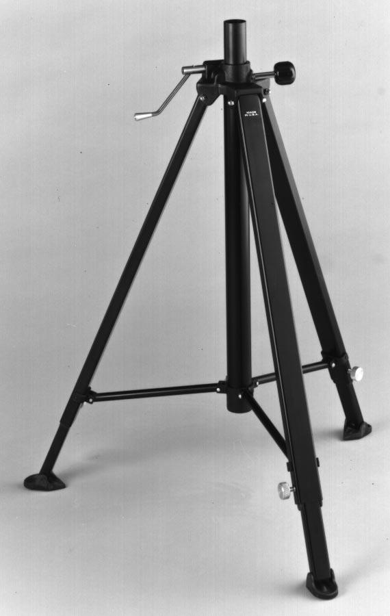 Professional Tripods These rugged tripods offer all the key features that serious amateurs and working professionals demand. They re perfect for the classroom, too.