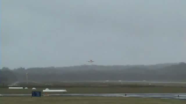 Aircraft wake during landing http://www.youtube.com/watch?