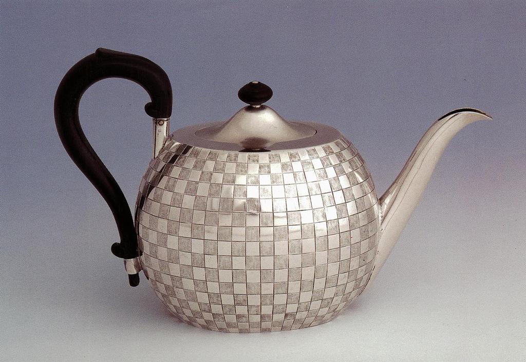Specular Shading Viennese Siler, Modern Design 1780-118) Teapot,