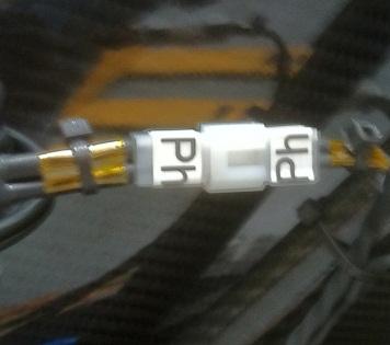 to the CDK telescope. One cable has a RCA connector at one end and a 2 pin connector (labeled PH, for Primary Heater ).