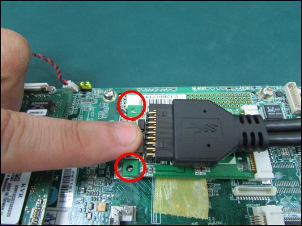 motherboard (clip type or screw type) There are 2 options to fix the card.