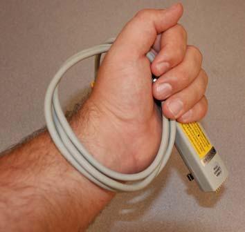 You can start by wrapping the cable around your thumb (Figure 4 - first picture).