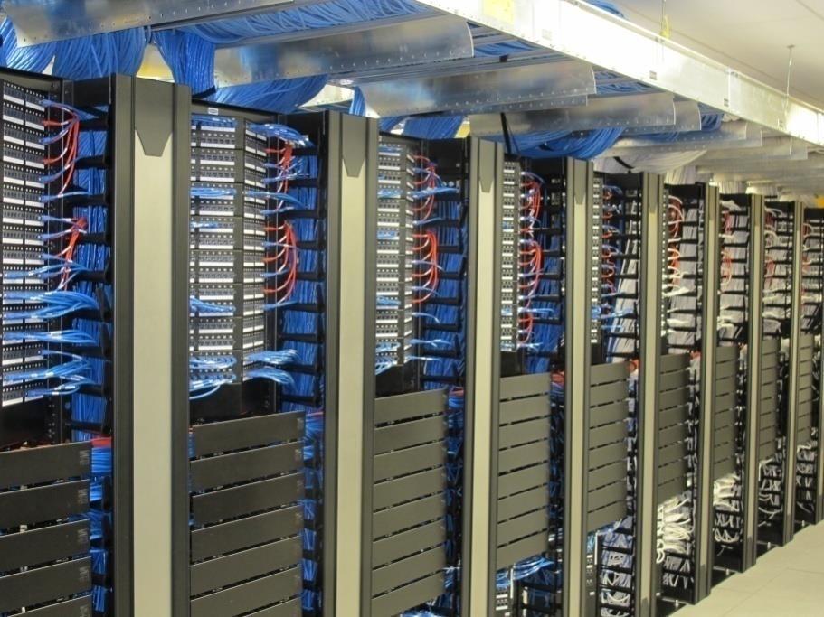 A large group of networked computer