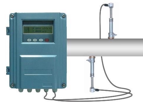 Reference: AB-FLOW-FI-CA03 Insertion liquid ultrasonic flow meter employs a pair of insertiontype ultrasonic transducers to measure the flow by inserting the transducers into the pipe wall.