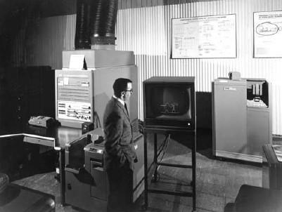 IBM 704 (1955) First comercial machine
